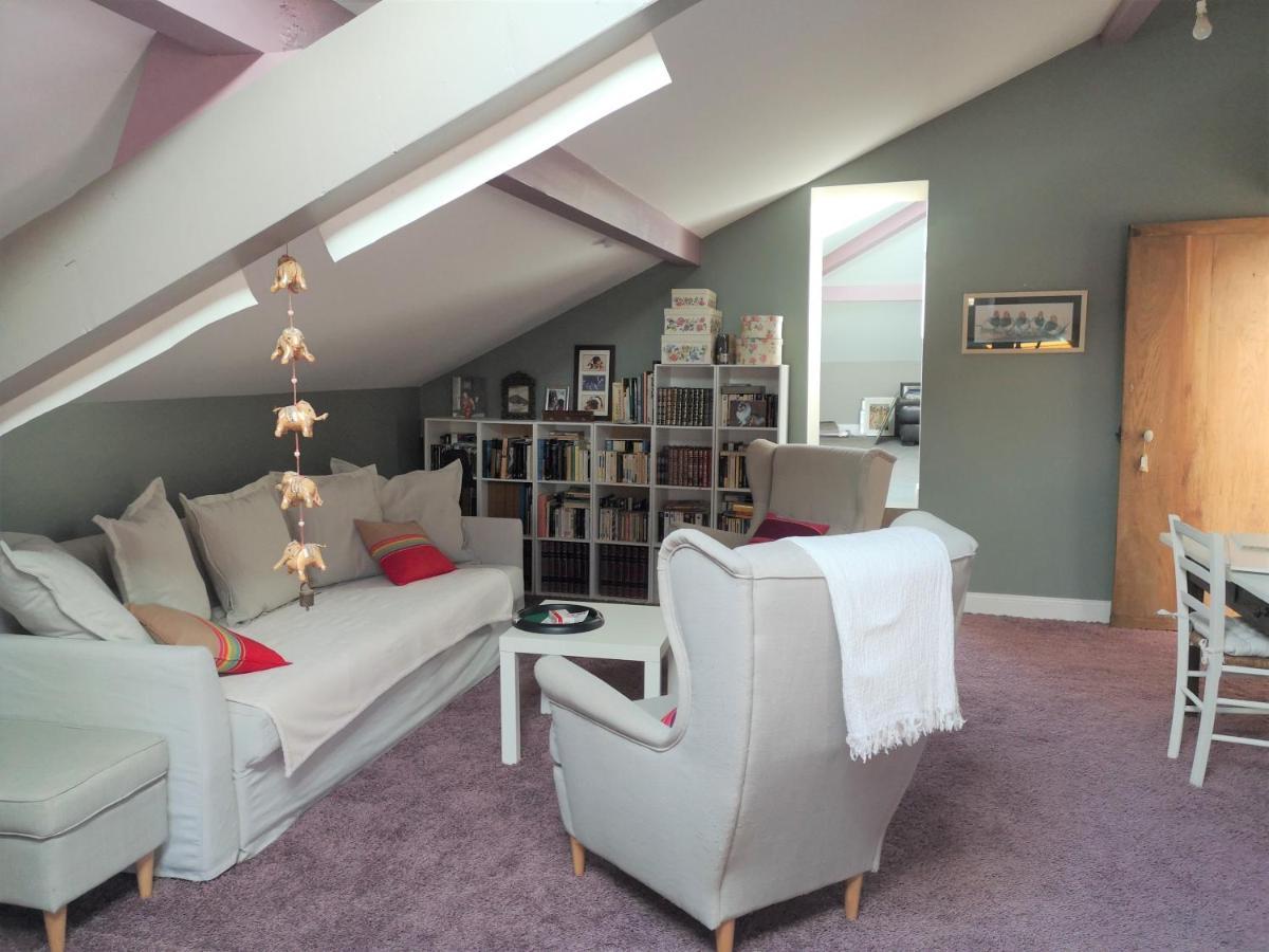 Bed and Breakfast Chalbonia Louhossoa Екстер'єр фото
