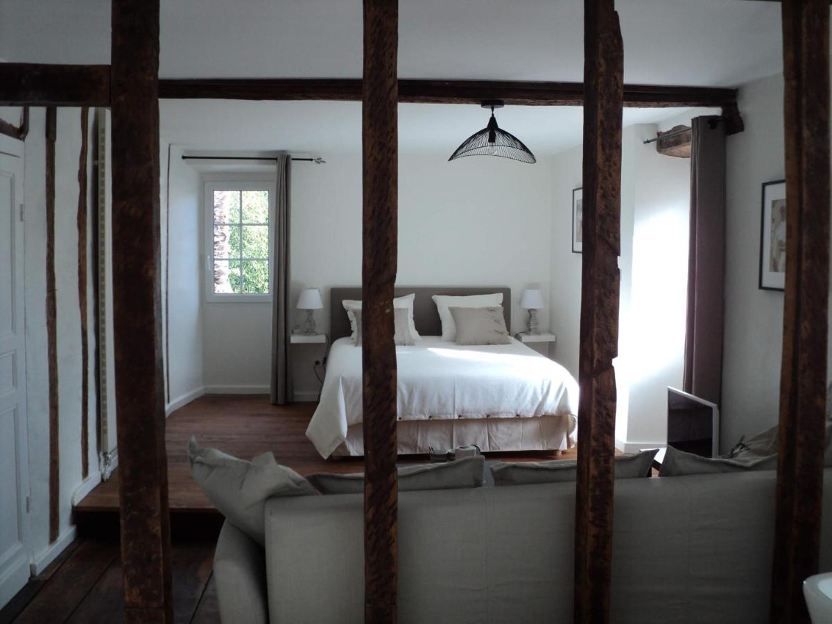 Bed and Breakfast Chalbonia Louhossoa Екстер'єр фото