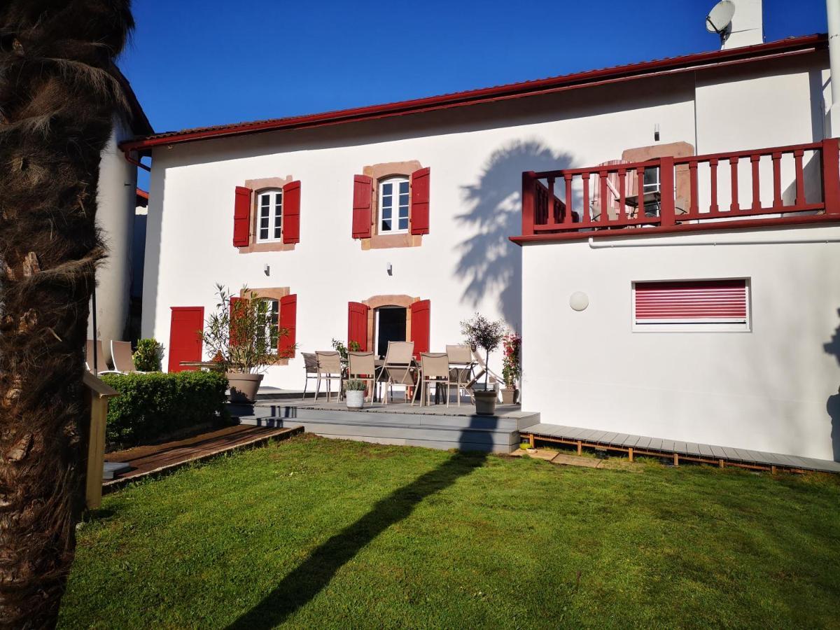 Bed and Breakfast Chalbonia Louhossoa Екстер'єр фото